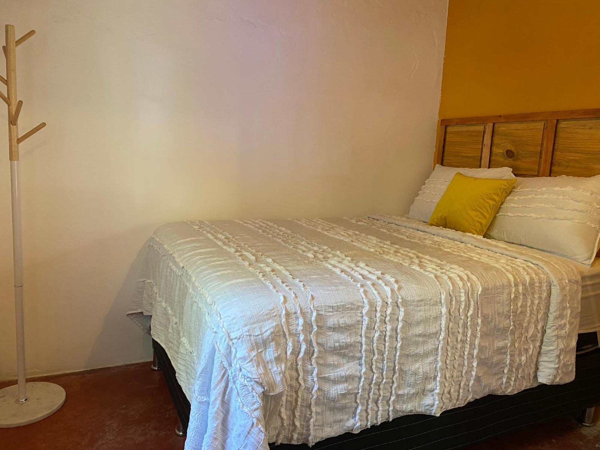 El Chirris B&B San Juan La Laguna Exterior photo